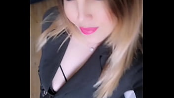 Petite robe noir courte petit décolleté et des cuissarde tout pour être