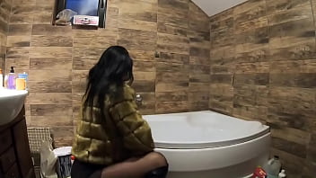 Preview milfycalla pee play in bathtub while wearing a fur coat and pantyhose 198 and this is a fetish that i like i