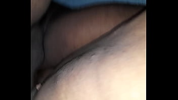 Metida gostosa no silêncio da noite