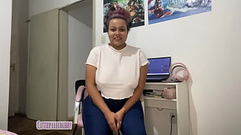 Stepmom Farts In Tight Jeans And Makes Him Cum Joi thumbnail