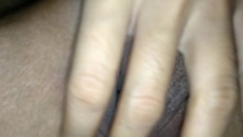 แหกหีเอาควยถูเม็ดแตดเสียวควยมาก