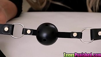 Sexy hot babe mariah banks gets hot and horny for hard