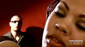 Lisa anal addicted babe