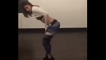 Amazing twerking