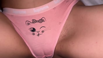 Que rico me toca mi profe y me mete mi dildo riquisimo