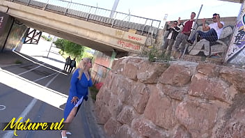 Spanish mature musa libertina having sex with three guys at the same time