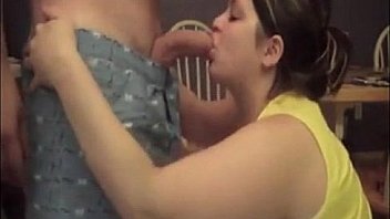 Amateur Blowjob Free Extreme Porn Video thumbnail