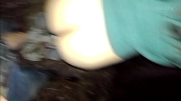 Metendo entre as árvores