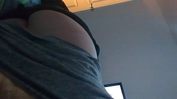 Big bear gets dick sucked Big bear gets dick sucked