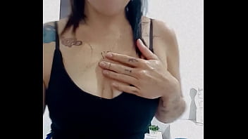 Safada querendo aquele boquete delicioso