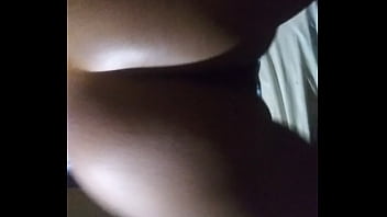 Shaking what her momma gave her