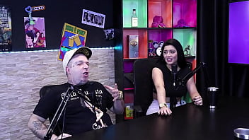 Monica lima cai de boca na bruna carlos na frente do chifrudo diz matheus caetano que foi a melhor sensação de sua esposa trair ele com a monica lima completo no red