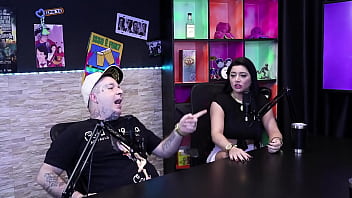 Monica lima cai de boca na bruna carlos na frente do chifrudo diz matheus caetano que foi a melhor sensação de sua esposa trair ele com a monica lima completo no red