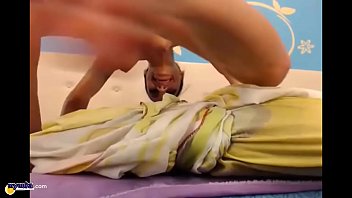 Brunette teen ruin her ass