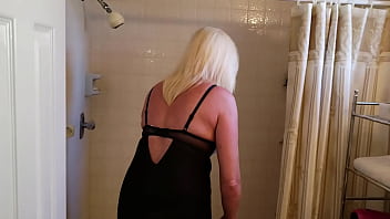 She teaches and teases till she gets what she cums for