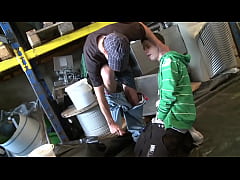 Play MP4 - Berlin Skater Boys in action