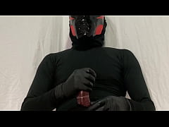 Play MP4 - masked in masturbation