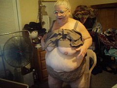 Play MP4 - PICS VIDS 192 098&period;AVI