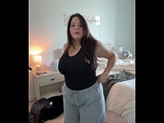 Play MP4 - VLOG&colon; Day with Dani