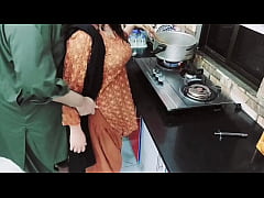 Play MP4 - Pakistani XXX House Wife&comma;s Both Holes Fucked In Kitchen With Clear Hindi Audio