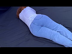 Play MP4 - Stepmom forgot to take off her jeans and stepson helped her