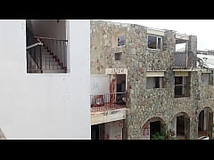 Play MP4 - exhib SM dans un village vacance en ruine