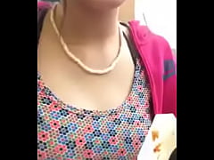 Play MP4 - Girl shows her boobs