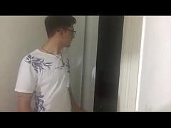 Play MP4 - Dei para dono de Hostel e paguei a conta &lpar;2&rpar; - SAMUKA VENTURA