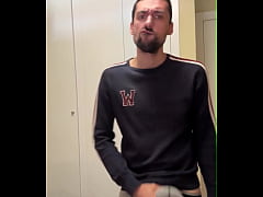 Play MP4 - hot daddy showing meat soft to hard so hot to watch