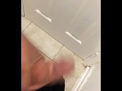 Play MP4 - trim&period;D9848B57-73D1-4522-9A23-05D2A015EC0F&period;MOV