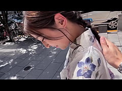 Play MP4 - 浴衣から覗く圧巻の神美乳&times;色素の薄いパイパンマ&cir;コ