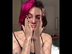 Play MP4 - Would you love me even tho this is me in the mornings