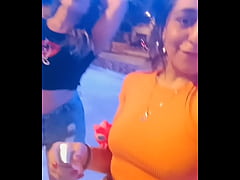 Play MP4 - Con mi nena linda