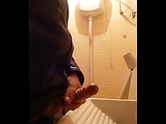 Play MP4 - Punheta no intervalo