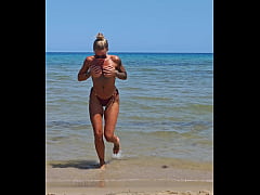 Play MP4 - Tu me mets de la cr&egrave;me&quest;