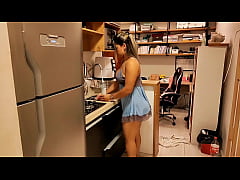 Play MP4 - My hand got stuck in the kitchen sink&comma; and my stepbrother&comma; instead of helping me&comma; he fucked my ass and even came inside&period; Luna Oliveira e Vagninho