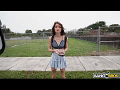 Play MP4 - Blooms on the Bus