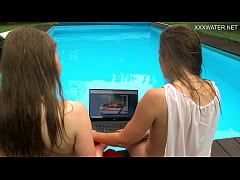 Play MP4 - Emerald Ocean enjoys tiny Marfa underwater