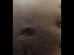 Play MP4 - Mostrando o cuzinho depois do banho