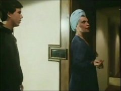 Play MP4 - Turn around bright eyes PMV