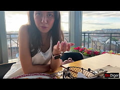 Play MP4 - Brunette from a dating site gave me fuck her on first date