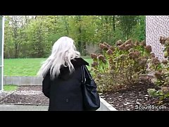 Play MP4 - Mutter fickt Freund des Sohnes im Studentenwohnheim