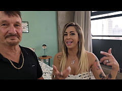 Play MP4 - Dando pro pai da Andressa Urach