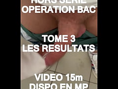Play MP4 - Le jour des r&eacute;sultats du BAC&comma; j'ai accompagn&eacute; mon jeune voisin pour voir ses &period;&period;&period;