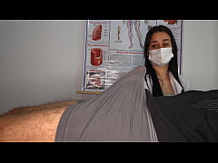 Play MP4 - Paciente tem ere&ccedil;&atilde;o bem na cara da enfermeira