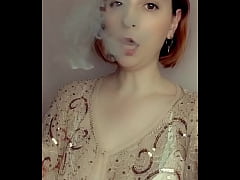 Play MP4 - Qui m'aime le plus &quest;