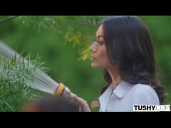 Play MP4 - TUSHY Petite cutie Sawyer loves to gape for older men