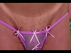 Play MP4 - Mostrando a marquinha de fio dental &lpar;20140005&rpar; cdspbisexual