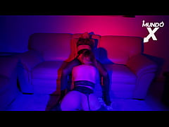 Play MP4 - Friends eat each other's pussies at the party