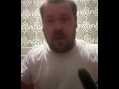 Play MP4 - Whoops&excl; My lunch was accidentally caught on camera&excl;